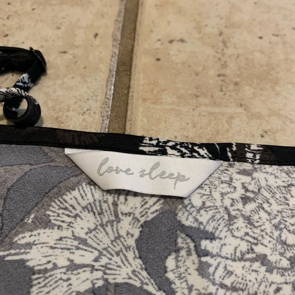 M&S Love to Sleep Black & White Floral Silky Chemise Nightie US 6 - Picture 3 of 7